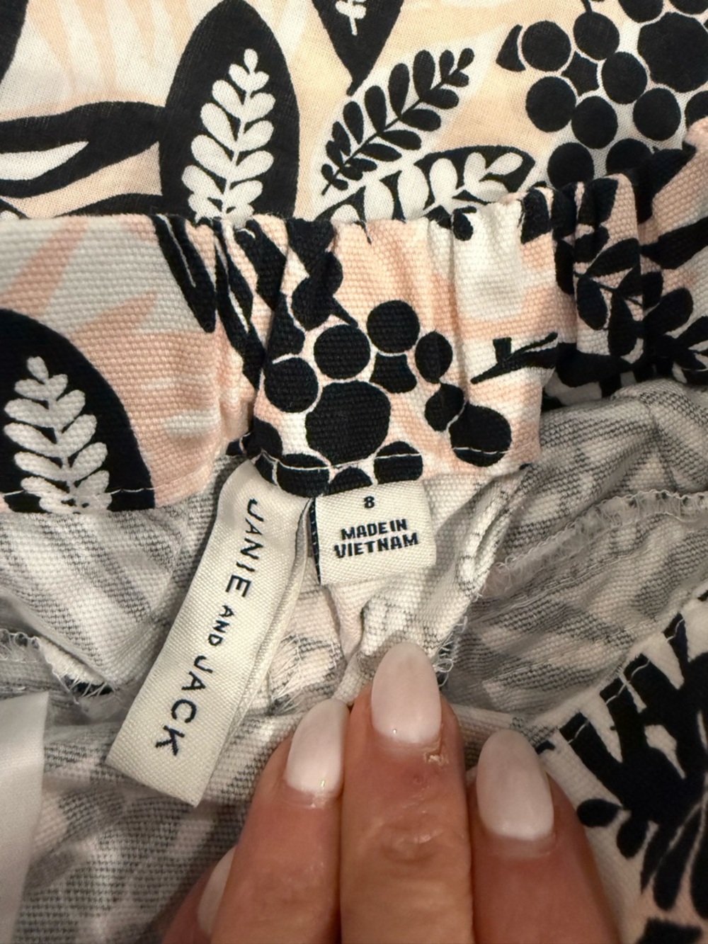 Janie and Jack TROPICAL LEAVES RUFFLE SHOULDER TOP and shorts set sz 8 - Picture 8 of 8